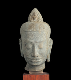 美しい尊顔の禅定するプラジュニャーパーラミター（シハヌーク・イオン博物館） 