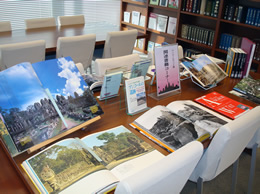 関連図書コーナー